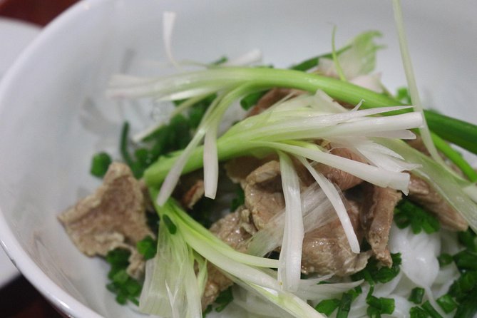 3 Dishes cooking + Egg Coffee bonus & Local Market Tour - Choosing three Vietnamese dishes
