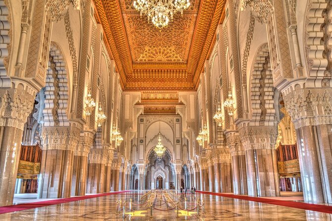 5 am in Casablanca: Mosque, Medina, Beach , Souks , Coffee and more - Parc de la Ligue Arabe and Notre Dame of Lourdes