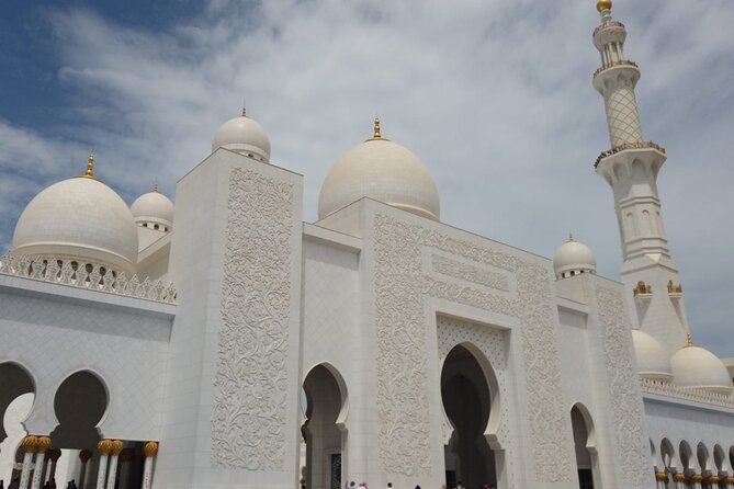 Abu Dhabi City Tour with Gold Coffee: A Taste of Luxury & Culture - Louvre Abu Dhabi and the value of the admission