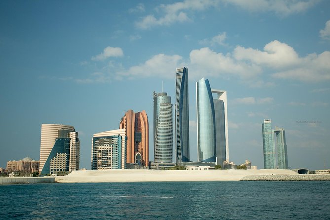 Abu Dhabi Tour from Dubai With Gold Coffee At Emirates Palace - The Sheikh Zayed Grand Mosque deserves the time