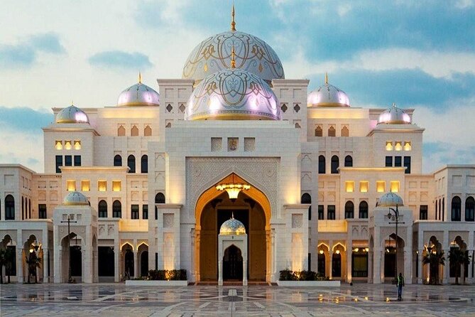 Abu Dhabi Tour from Dubai With Gold Coffee At Emirates Palace - Emirates Palace and the gold coffee stop