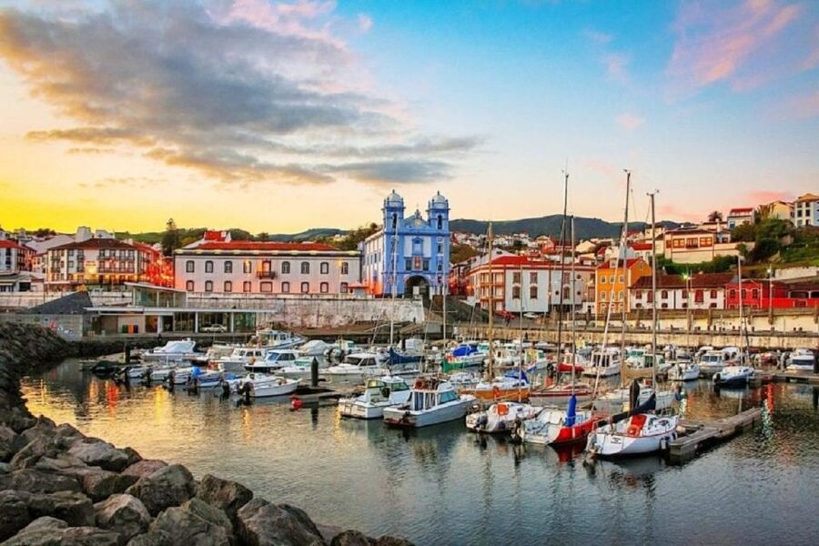 Angra do Heroísmo: Walking Tour with Local Pastry and Coffee - Why this is a good first look at Angra do Heroísmo