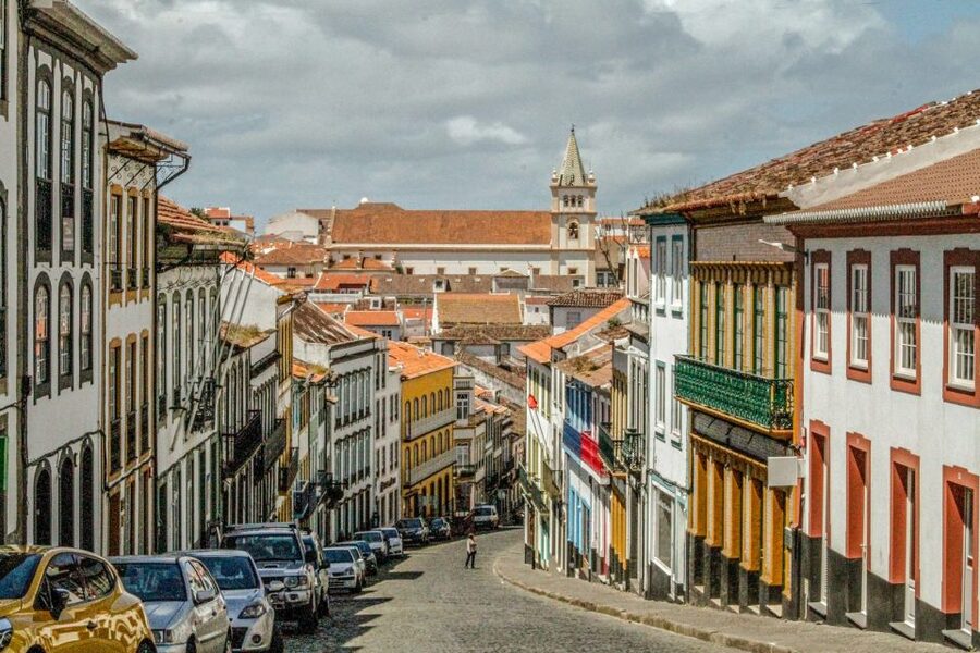 Angra do Heroísmo: Walking Tour with Local Pastry and Coffee - Inside Capitães Generais Palace