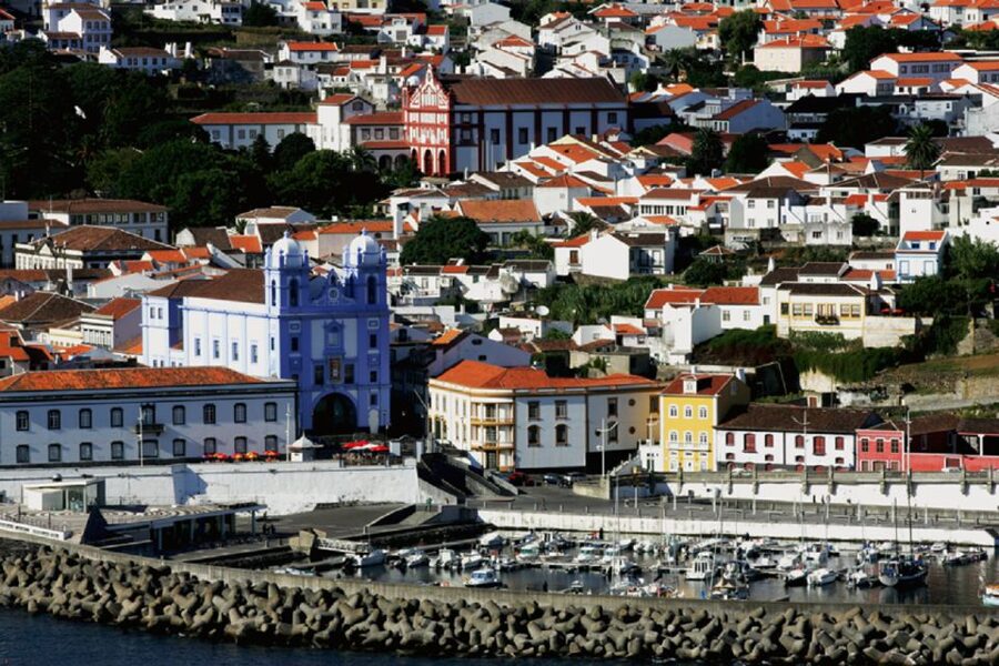Angra do Heroísmo: Walking Tour with Local Pastry and Coffee - Sé Catedral, Angra’s grand centerpiece