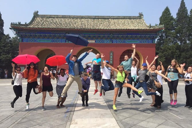Beijing Hutong Breakfast & Coffee Tour - Zhihua Temple brings a quiet change of pace