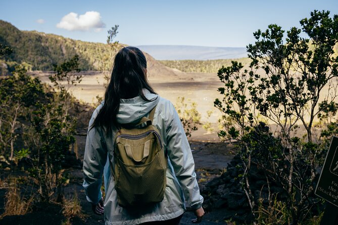 Big Island Highlights: Coffee, Volcano, Black Sands & Waterfall - Punaluʻu Bake Shop and the black sand shore