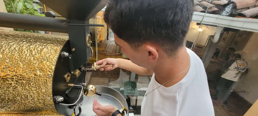 Bogota: Coffee Tasting, Roasting, Filtration & Espresso Tour - Who will enjoy the 150-minute session most