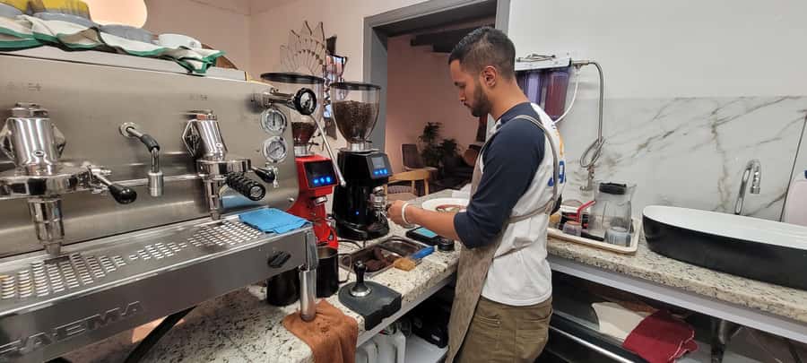 Bogota: Coffee Tour, Filtration and Espresso Experience - A coffee lesson beside Chorro de Quevedo