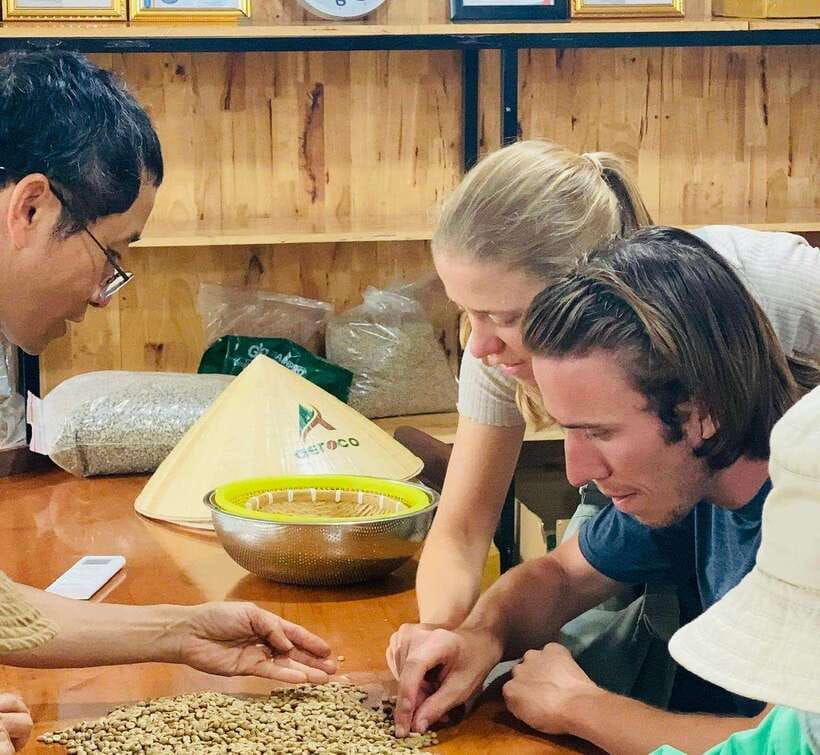 Buon Ma Thuot: Bean to Brew Coffee Farm Tour with Tasting - Learning the work behind each coffee tree