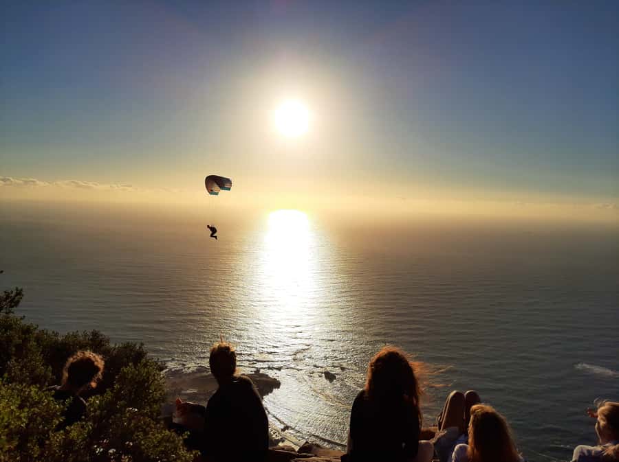 Cape Town: Lion's Head Sunrise with coffee or Sunset Hike - The 669-meter summit and the famous photo