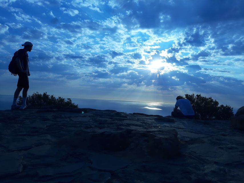 Cape Town: Lion's Head Sunrise with coffee or Sunset Hike - Sunrise or sunset: which option suits you?