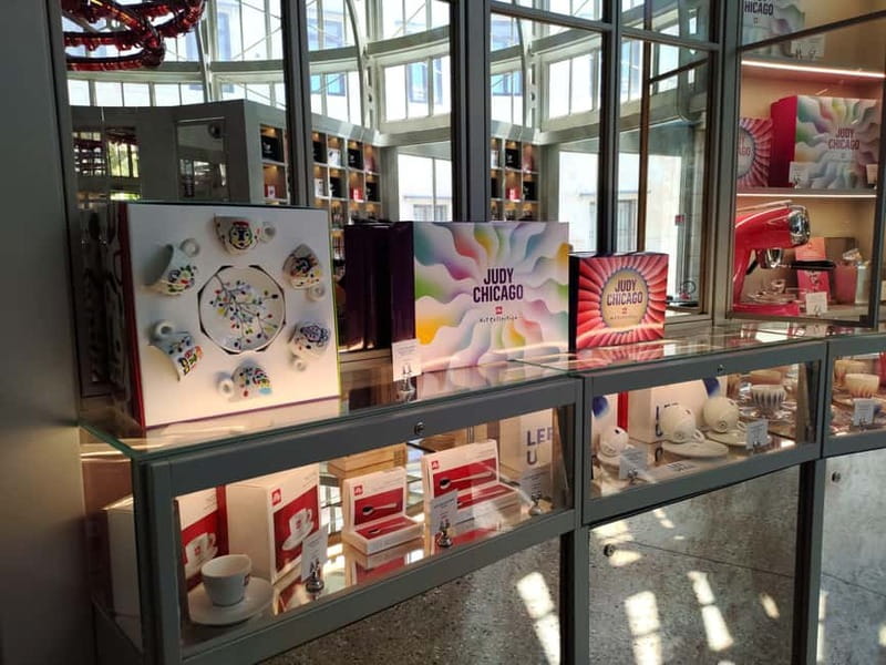 Chill coffee or meal break at illy Caffè in St.Mark's Square - A practical look at arrival and voucher use