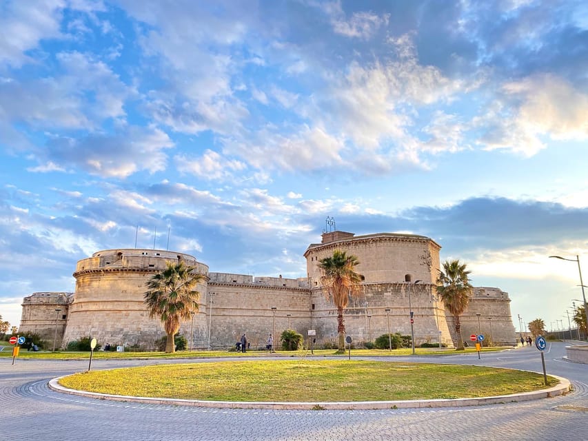 Civitavecchia: Guided Bike Tour with Coffee and Gelato - Why a bike is a smart way to see Civitavecchia