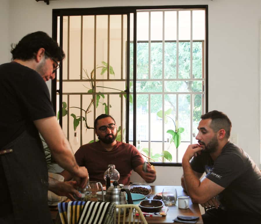Coffee Tasting Experience in Cali - Roasting your own coffee sample