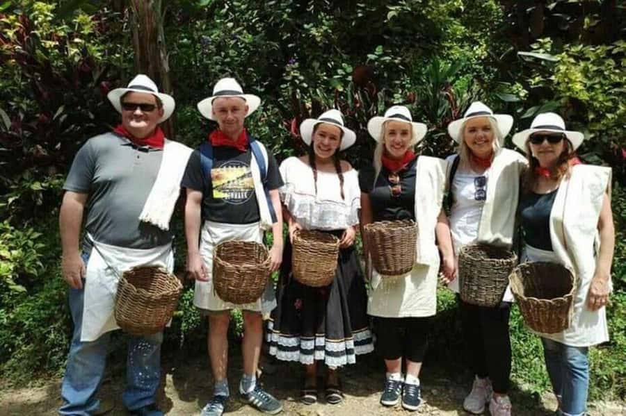 Coffee Tour from Medellin with Lunch and Coffee Tasting - Tasting farm coffees and honey-style cups