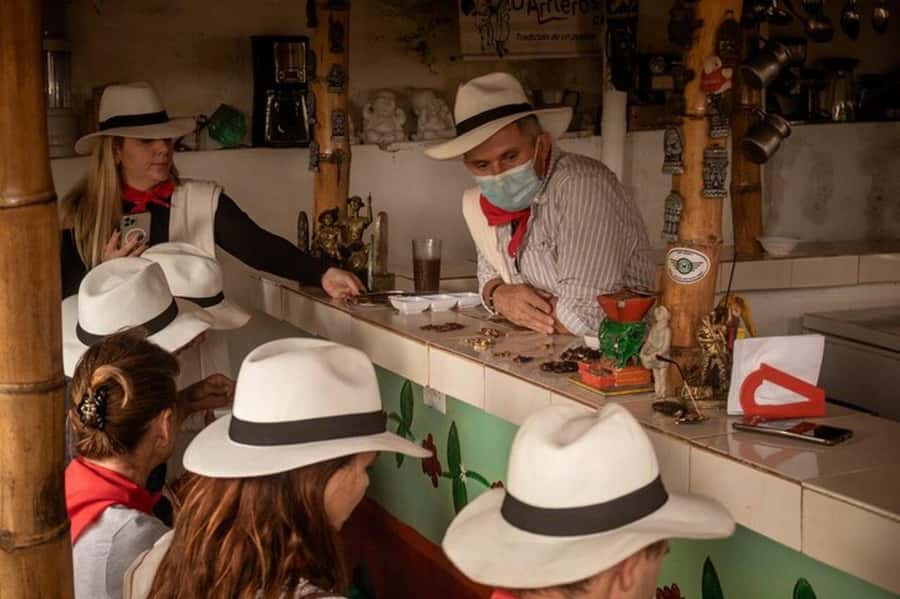 Coffee Tour from Medellin with Lunch and Coffee Tasting - Practical details for a smoother day