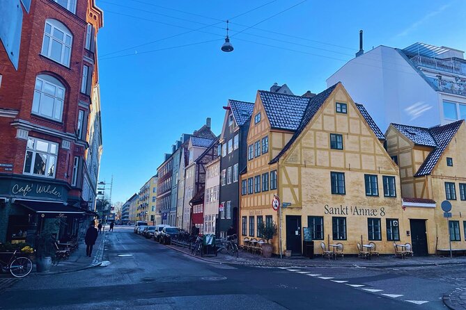 Cph Contast walk with Coffee, Cake & Culture - Our Saviour’s Church and the golden spiral