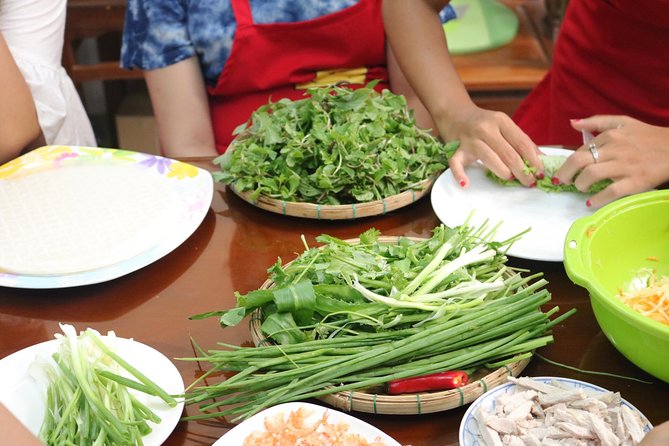 Da Nang Cooking Class with Coffee Tasting and Market Visit - Shop for lunch at a local market