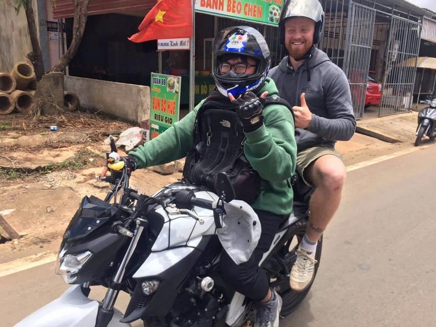 Dalat Group Easy Rider - Elephant Fall-Pagoda-Weasel Coffee… - Cuong Hoan Silk shows how a local craft is made