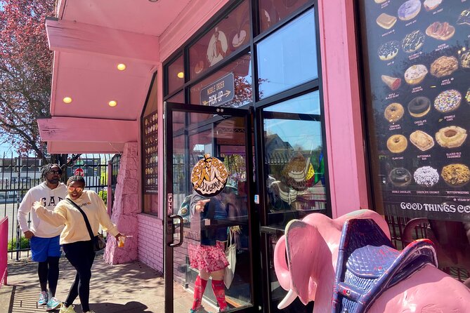 Doughnuts and Coffee Bike Tour: Local Secrets - Why doughnuts work better on two wheels