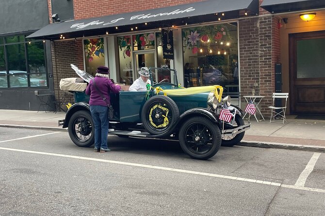 Downtown Knoxville Hidden Tour w/ Ice Cream, Coffee & Tennessee River Gems - Who should book this Knoxville walk?