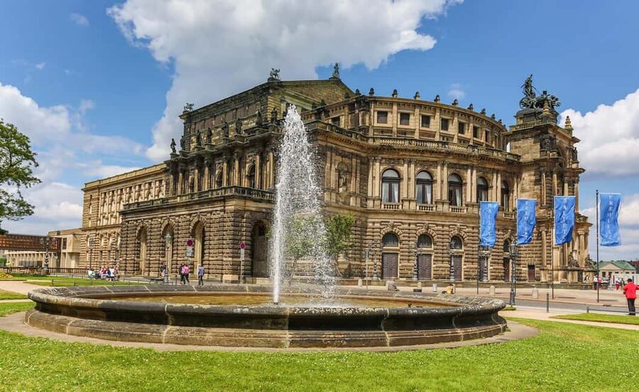Dresden: Guided City Walk with a Cup of Coffee - Semperoper: Dresden’s grand stage