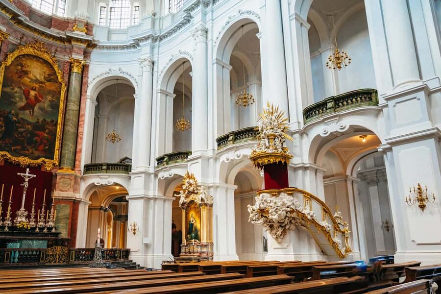 Dresden: Guided City Walk with a Cup of Coffee - From 1989 to modern Dresden