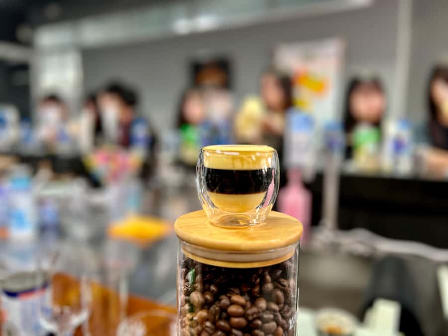 Egg coffee & Course on 4 traditional types of Viet coffee - Four cups that show how Vietnamese coffee works