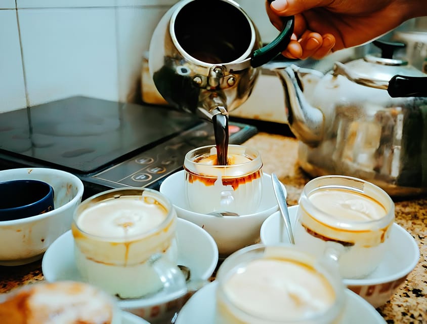 Exploring Vietnamese Coffee Culture, Coffee Making in Hoi An - Understanding the Phin filter