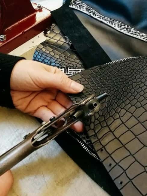 Florence: Leather Wallet-Making Workshop with Coffee - Why making a wallet beats buying one
