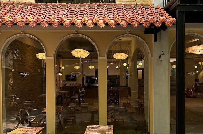 [Free E-sim] Half day Instagram Cafe Tour in Ho Chi Minh - Da Bao Concept Cafe and the second photo session