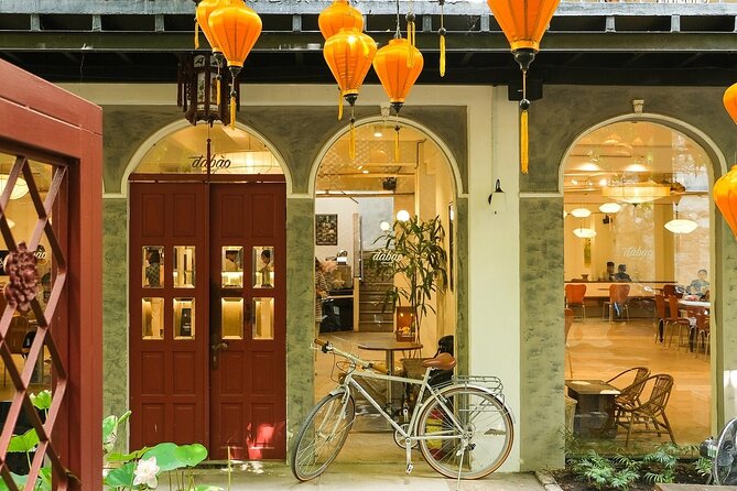 [Free E-sim] Half day Instagram Cafe Tour in Ho Chi Minh - Turtle Lake and the final photo stop