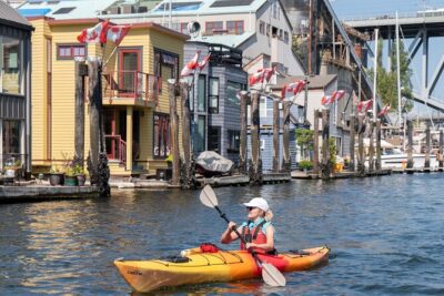 Granville Island Vancouver Kayak Tour with Coffee & Snacks (3hrs)