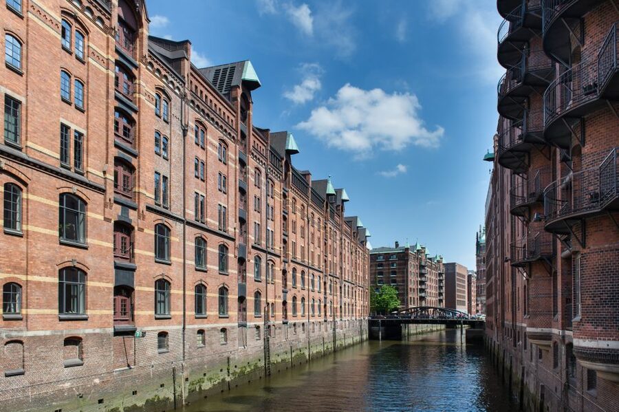 Hamburg: Speicherstadt Walking Tour with Coffee Tasting - Reading the warehouse district through trade
