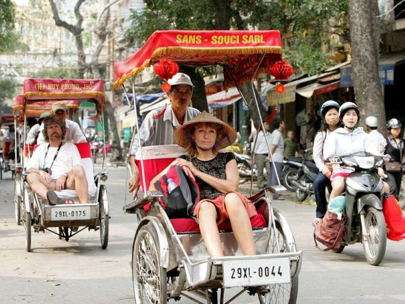 Hanoi: Cyclo the Old Quarter and Egg Coffee Tour - Pickup, clothing, and practical limits
