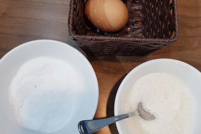 Hanoi daily egg coffee making course with local guide - The included spring roll and food context