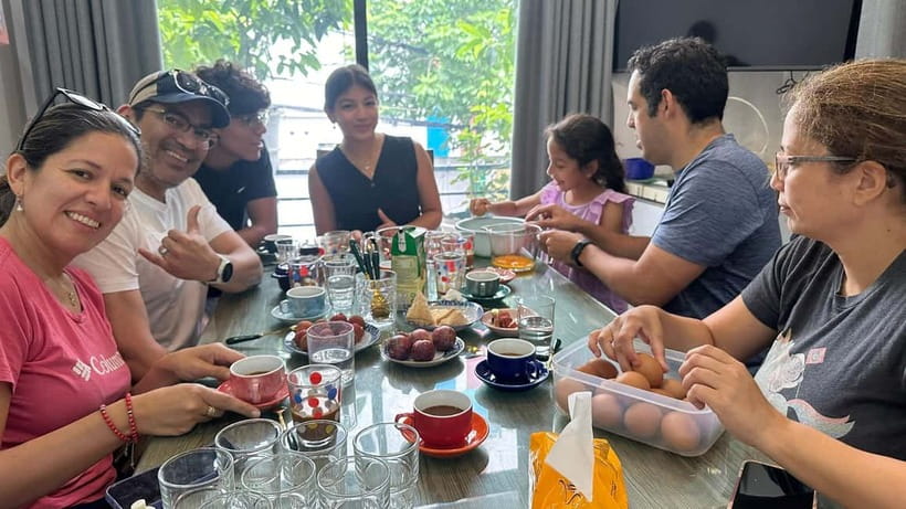 Hanoi: Make 6 Iconic Coffees in a Heritage Home with Locals - Entering a quiet Old Quarter home