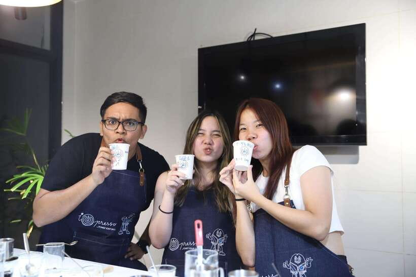 Ho Chi Minh City: Vietnamese Specialty Coffee Journey - Language, timing, and booking flexibility