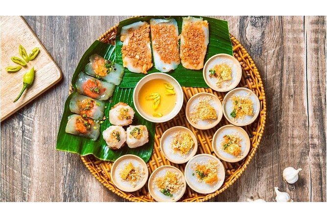 Ho Chi Minh Street Food Tour and Vietnamese Coffee - Com tam, the rice dish that sets the tone