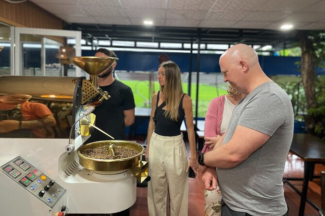 Hoi An Ancient Town and Coffee Making Course - Walking into Hoi An’s UNESCO-listed center