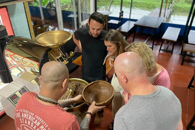 Hoi An Ancient Town and Coffee Making Course - Traditional art and a look at the central market