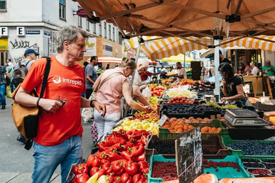 Hungry in Vienna? A Food Lover’s Coffee & Market Walk - Neighborhood markets and the trip beyond District 1
