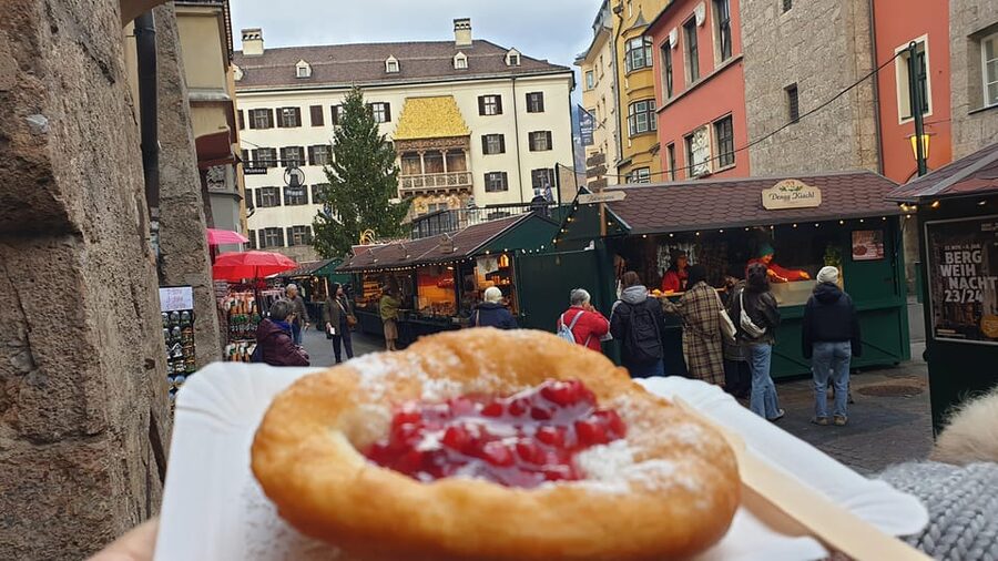 Innsbruck: Sweets & Coffee Tour - Private Guided Tour - Old Town: four sweet stops among major sights