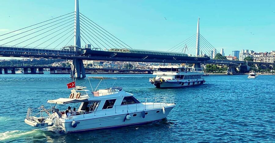 İstanbul: Bosphorus Private Yacht Cruise with Tea and Coffee - Why the Bosphorus is Istanbul’s great viewing platform