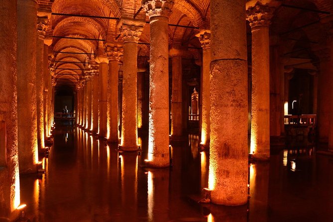 Istanbul Highlights: Guided Tour with Turkish Tea or Coffee - Hagia Sophia: start with Istanbul’s great crossroads