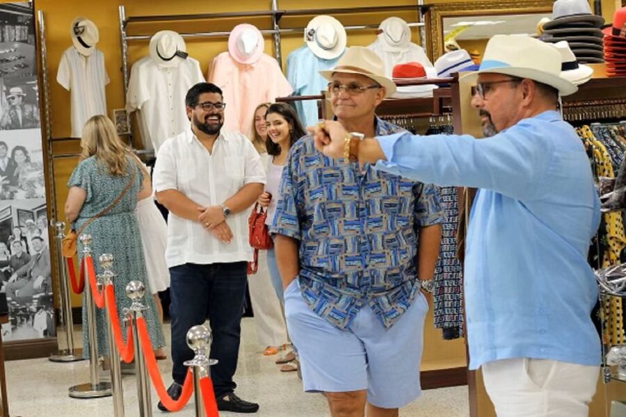 Li'l Havana: Two Family Shops Tour with Rum, Coffee & Pastry - Coffee, pastry, and the Versailles exhibit