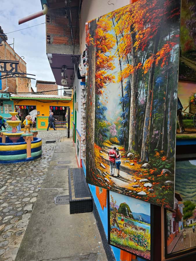 Medellin: Guatape, El Peñol Coffee Farm Private Tour & Fruit - What the private format adds