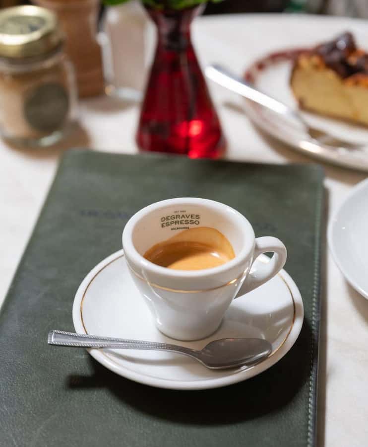 Melbourne Brunch & Coffee Iconic Laneway Degraves Espresso - Who will enjoy this Degraves Espresso session