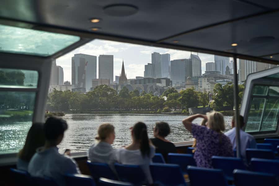 Melbourne City Cruise with Tea, Coffee, and Commentary - Key points at a glance