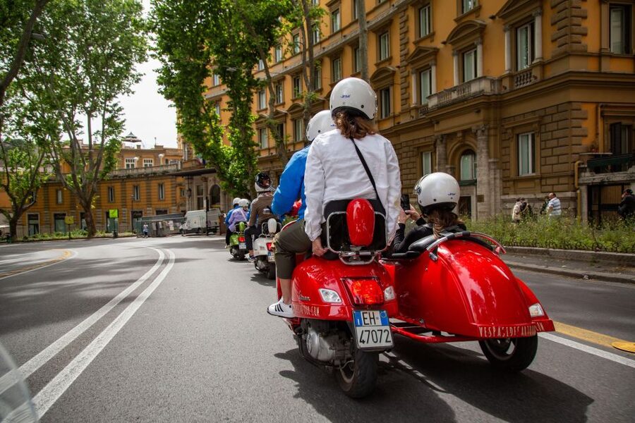 Morning Vespa Sidecar Tour with Cappuccino - St. Peter’s and the Gianicolo Hill viewpoint